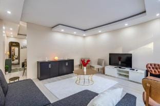 Şişli Main Street 2+1 Closer Osmanbey Metro Apartment in Istanbul