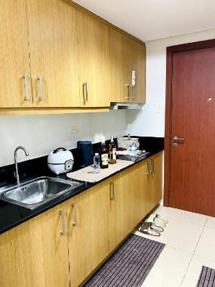 Chill Out Get Away Mall of Asia Apartment in Pasay