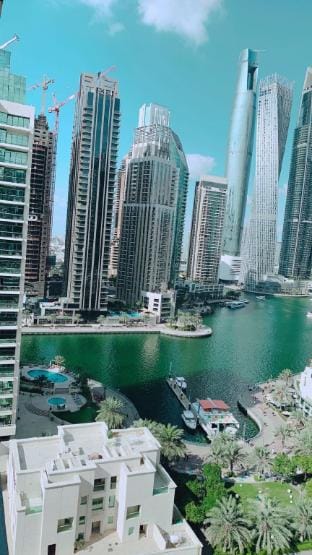 Luxury 1 BHK with Panoramic Marina View Vacation rental in Dubai