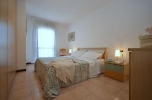 Charming loft apartment with a beautiful solarium area Apartment in Lignano Sabbiadoro