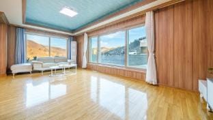 Gapyeong Dream Pool Villa pension Bed and Breakfast in Gyeonggi-do