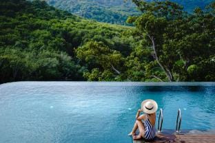 Naiharn Suite just 15min Walk to Beach, UTN D502 Apartment in Rawai