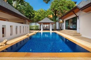 Balinese-style 3Br Pool Villa Tina Villa in Rawai