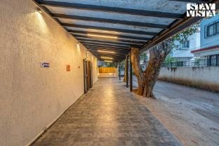 Serenity Skies Apartment by VEO-Part of StayVista Apartment in Maharashtra