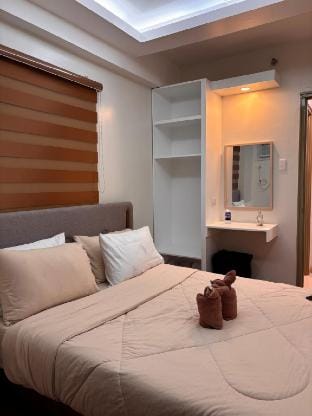 Condo 3BR w/Free Pool | Near SMX and Abreeza Mall Vacation rental in Davao City