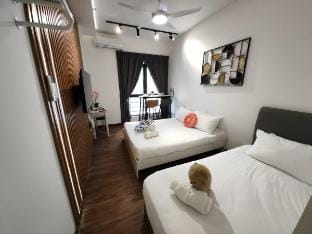 K Avenue: Modern Stay Near KK Airport FREE Park Apartment in Kota Kinabalu