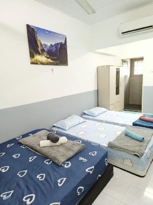 Bdr Sunway/1-12pax/D. Storey Landed House/PJS 10 Vacation rental in Subang Jaya