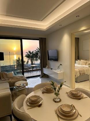 First line of the sea 5 stars Apartment in Antalya Province