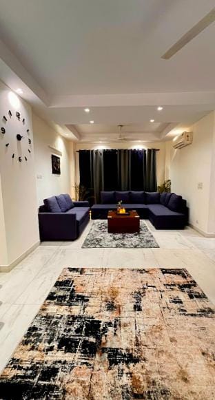 Modern 3BHK Apt nr Max Hospital & Select City Walk Apartment in New Delhi