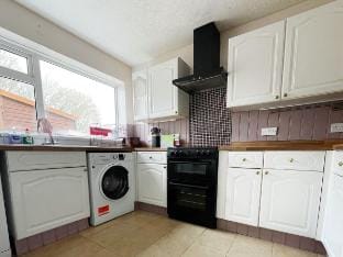 4 Bed Rooms Holiday Home Vacation rental in Yeovil