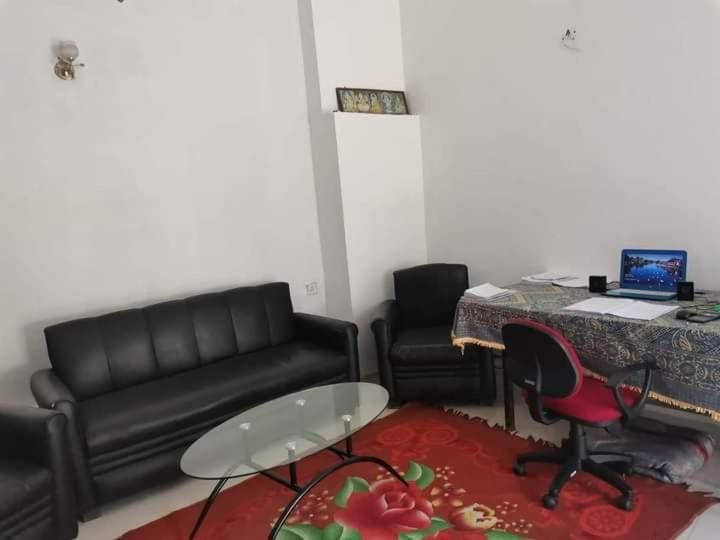 Rv Home Stay Bed and Breakfast in Nuwara Eliya