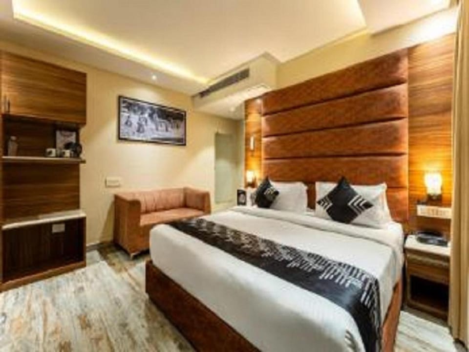 Hotel Linda Inn Near Delhi Airport Hotel in New Delhi