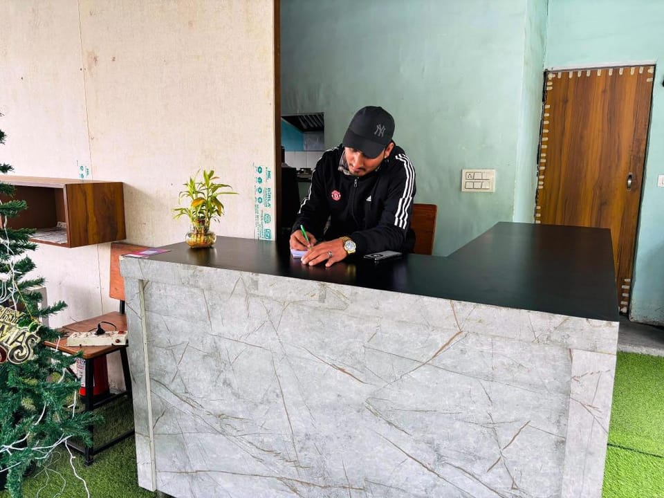 The Sapphire Suites Mussoorie Hotel in Uttarakhand