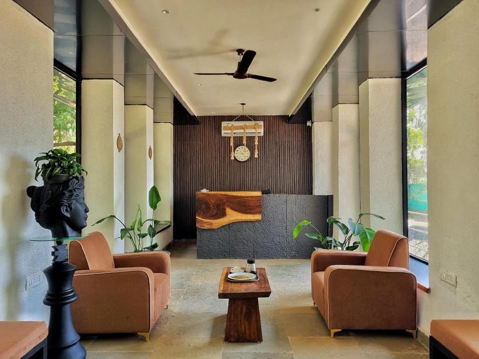 Birds Nest Resort - Thane Hotel in Maharashtra