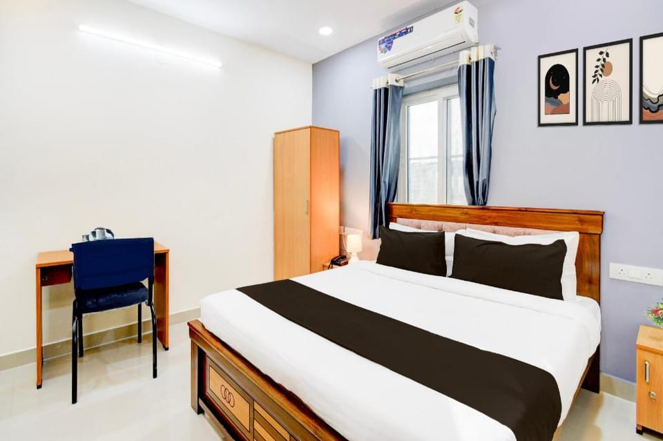 Super Townhouse Lanco Hills Gachibowli Hotel in Hyderabad