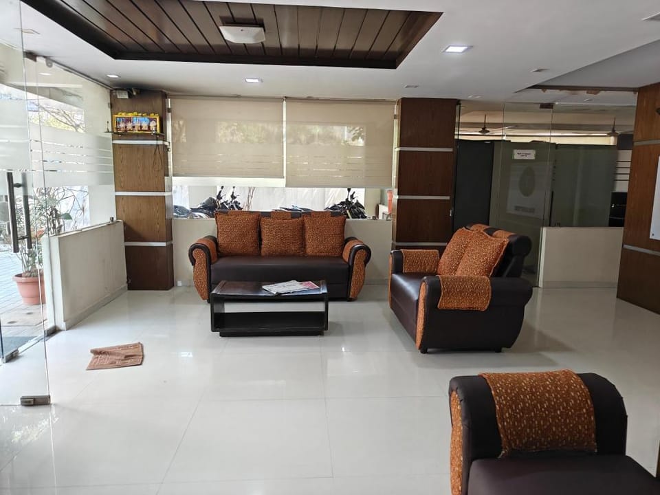 SIRI Tals Hitech Hotel in Hyderabad
