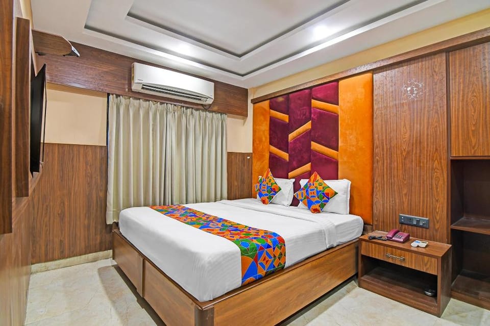 FabHotel The Crystal Hotel in Kolkata