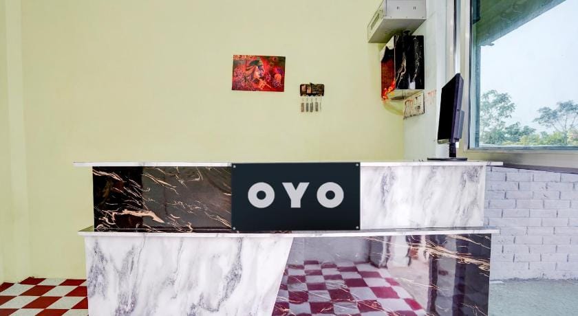 SPOT ON by OYO The Guest Hotel Hotel in Uttar Pradesh