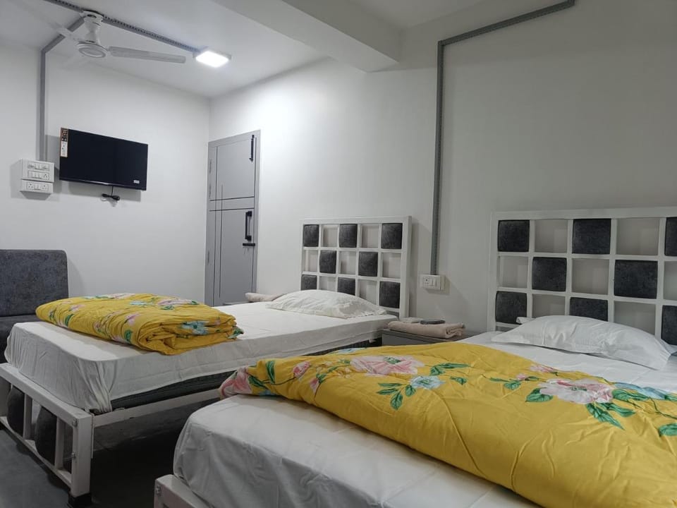 Jiya Mansion Guest house, Homestay Bed and Breakfast in India