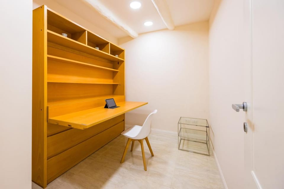 Palazzo Maddaloni Sweet Home By NapoliApartments Apartment in Naples