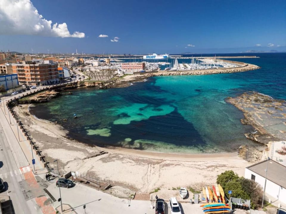 Breathtaking seaview flat in Sardinia Apartment in Porto Torres