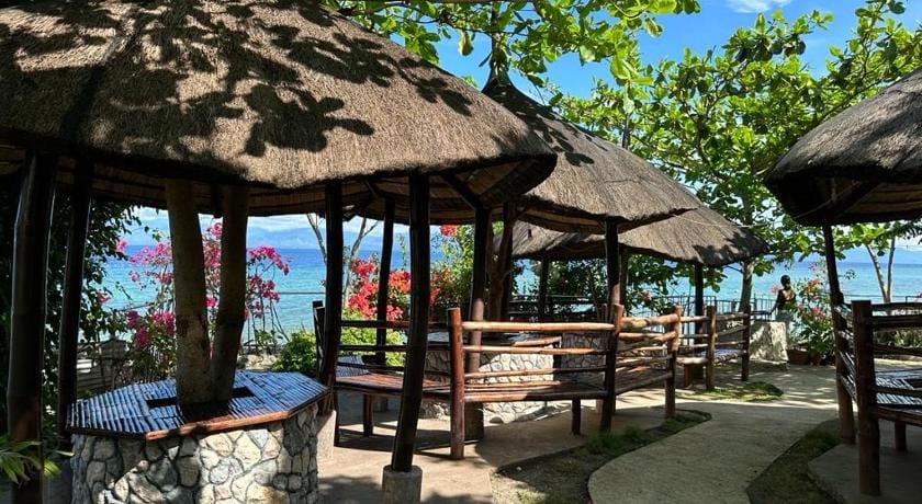 Nature Seaview Bed and Breakfast in Central Visayas