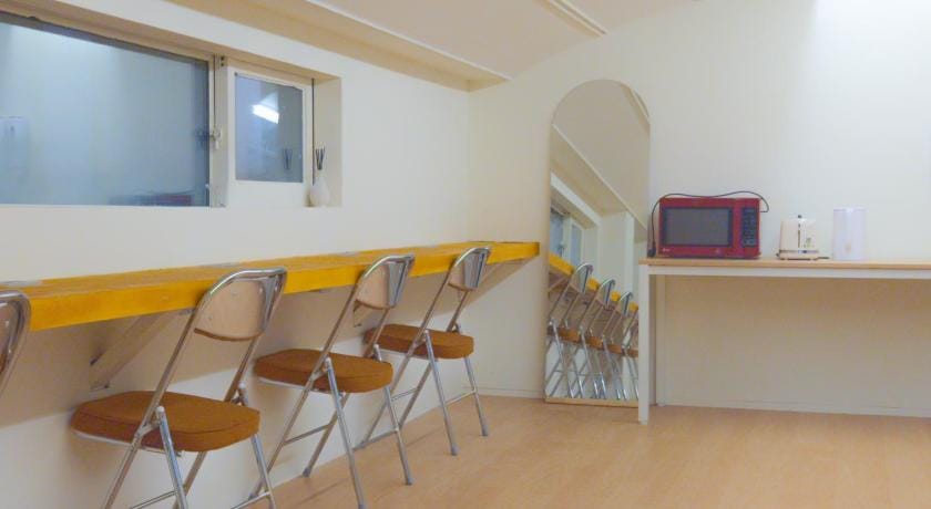 82 Capsule Hotel Capsule hotel in Seoul