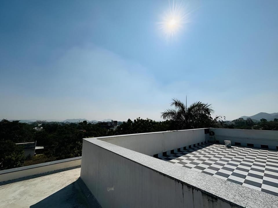 The Flora Homestay | Near Goverdhan Sagar Lake Vacation rental in Gujarat