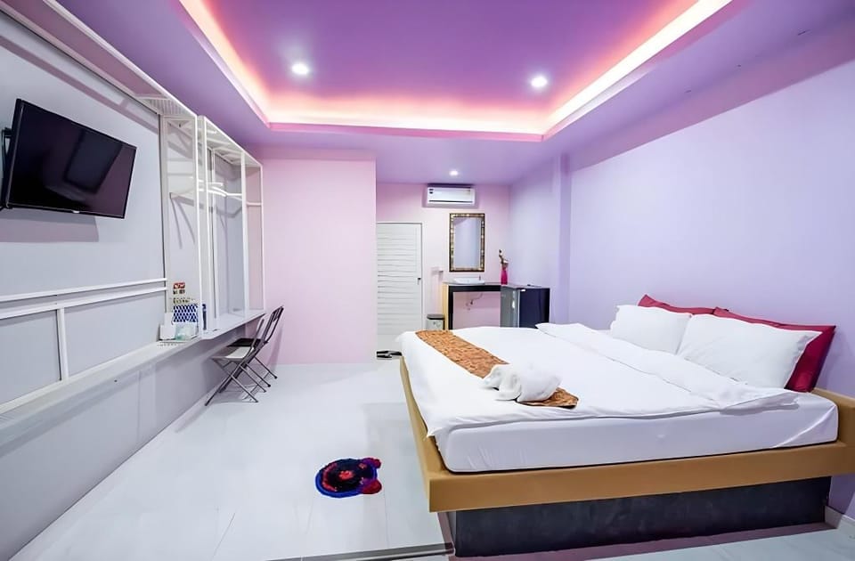 Room Full of Love by CCC Hotel in Laos