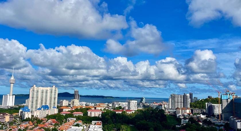 Supalai Pattaya seaview 1b1b suite by Starry Sky Apartment in Pattaya City