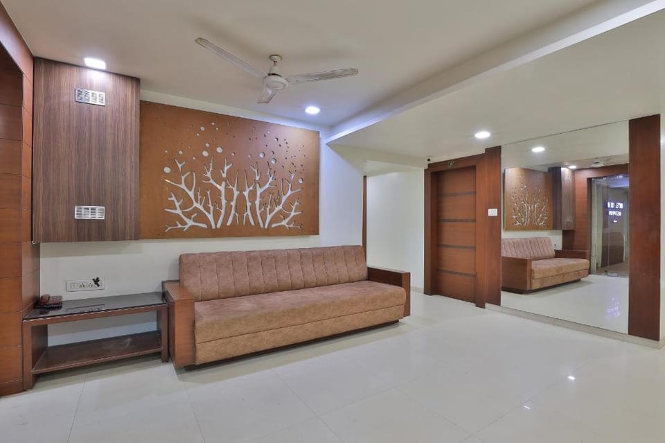 HOTEL IDEAL Hotel in Vadodara