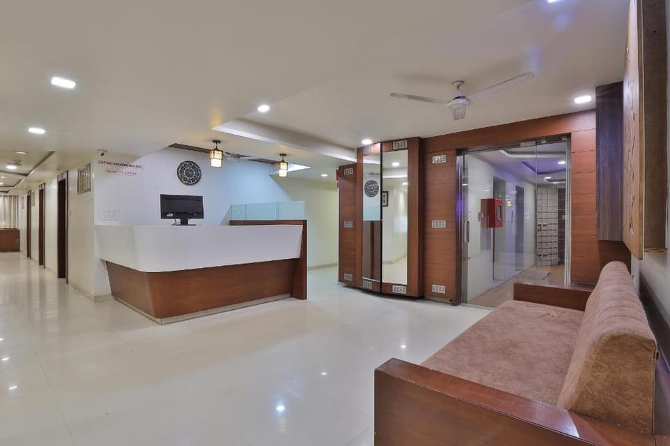 HOTEL IDEAL Hotel in Vadodara