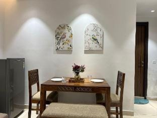 IOI Sovereign Suite : 4 people Vacation rental in Punjab, India