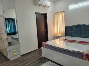 Near to Hyderabad Airport, just 10 minutes away Villa in Telangana