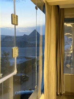 Cleoptara Heaven Pyramids View Vacation rental in Egypt
