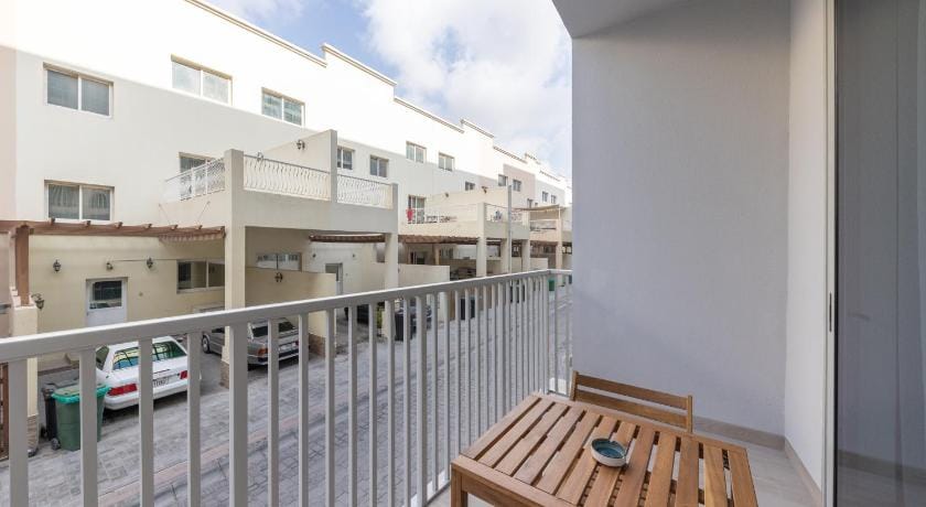 Luma Studio in Jumeirah Village Circle Apartment in Dubai