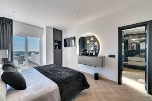 All About Villa Estrella de Oro Villa in Costa del Sol