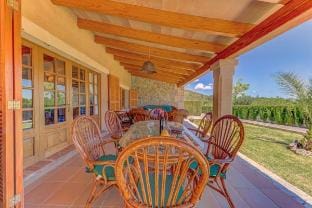 Villa Roma - spacious villa with panoramic views Villa in Raiguer