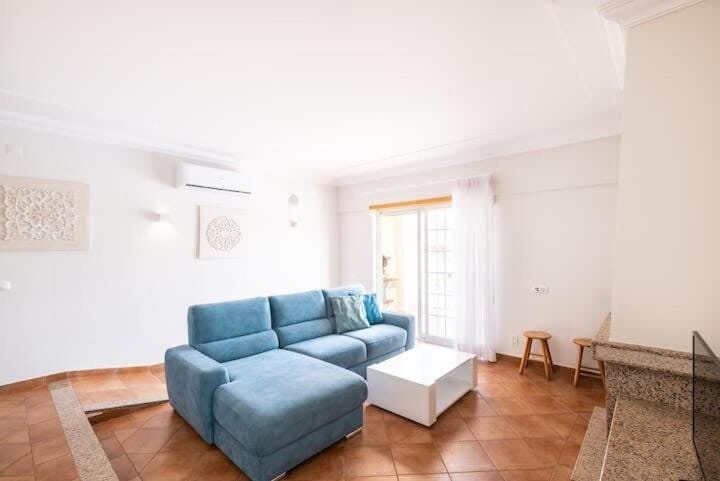 Apartment Esta - Tennis court and pool Apartment in Albufeira
