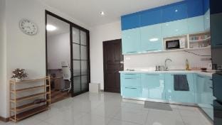 Blue condo near Asok Vacation rental in Bangkok