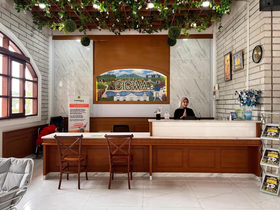 Cigwa Santorini Hotel in Cisarua
