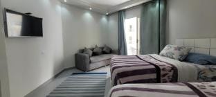 Explore Hurghada on Foot, Wi-Fi Apartment in Hurghada