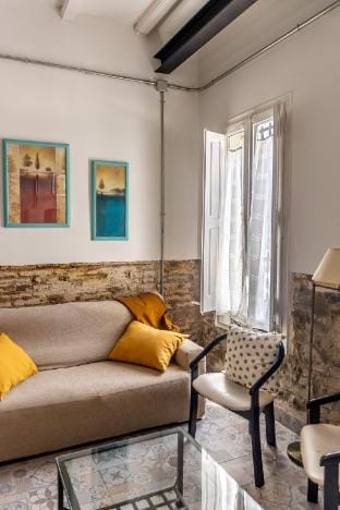 PG 0 - Ground Floor close to the beach Apartment in Badalona