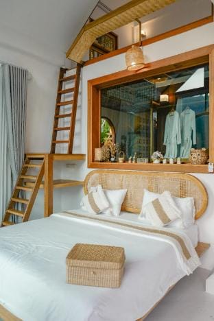 Akha PhamiO อาข่า พามิโอ้  Farm Stay in Thailand