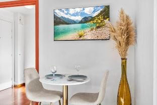 Geranimus Versailles Hesperides Apartment in Versailles