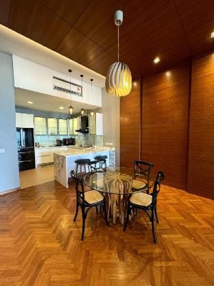 Marina Suite with Seafront Sunrise View Apartment in Penang