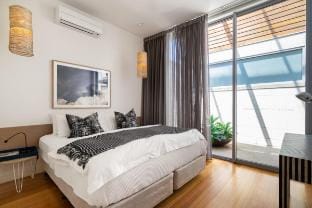 Aquabelle Four on Rye Beach Apartment in Melbourne