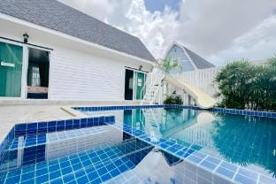 pool villa-1345 Vacation rental in Chon Buri Changwat