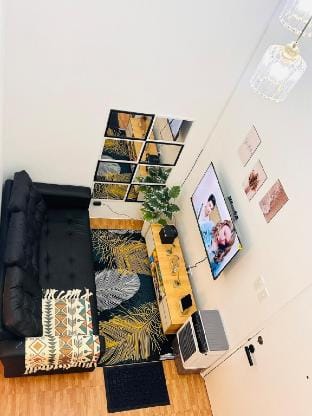 ComfyLoft Mandaluyong near MRT w/KARAOKE&WIFI&POOL Apartment in Mandaluyong