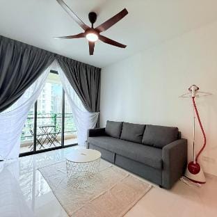 Regalia Park 2B1R 8pax Condo Forest City Vacation rental in Johor
